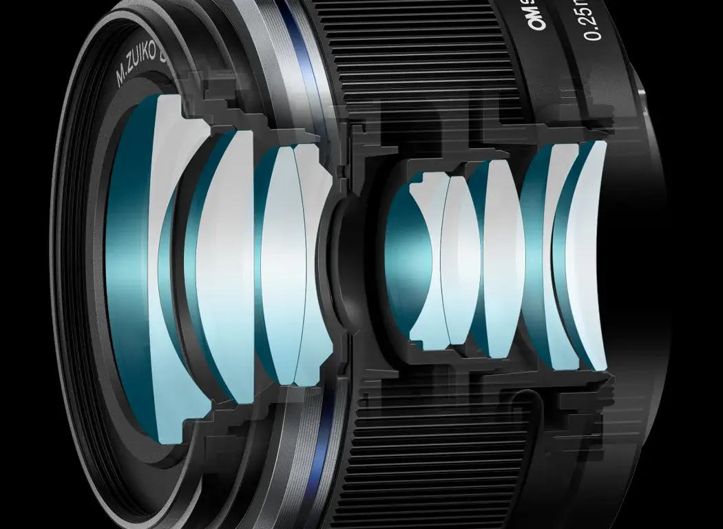 A look inside of the 25mm lens showing the elements and their arrangement.